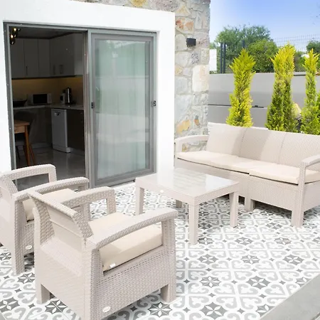 Bd4108 Two Bedroomed Withpool Inbodrumyalikavak بودروم